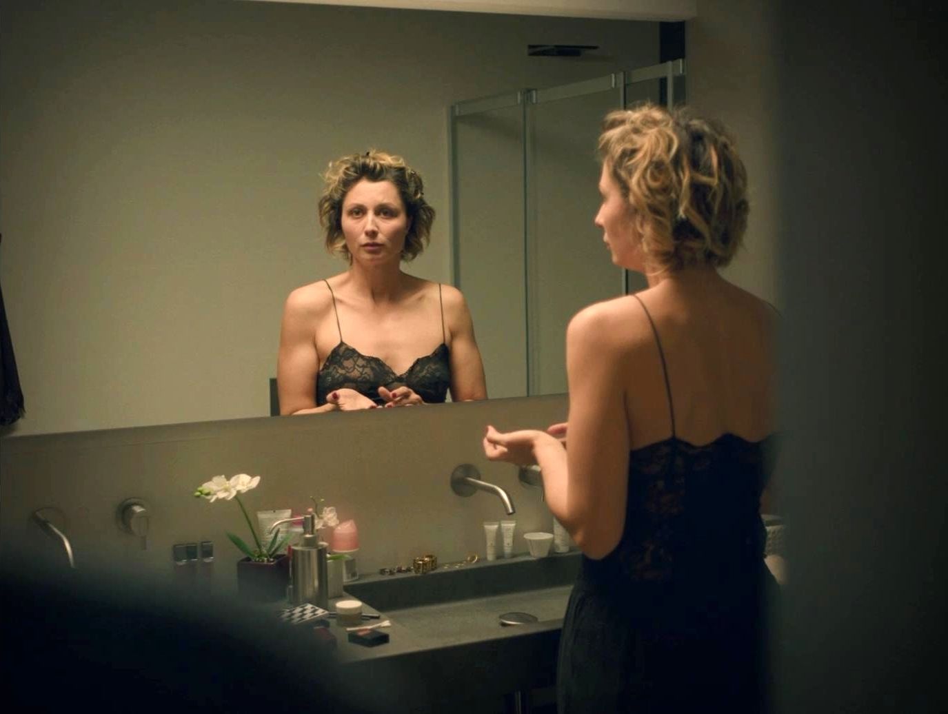 藏色之物|《藏色之物》,盲人整骨师恋上花花公子,会发生什么样的故事?