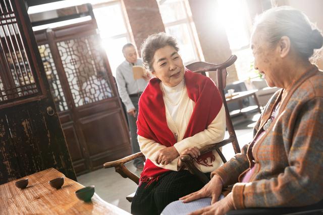 退休|为什么很多老人都不喜欢别人来家里串门?3位7旬老人说了大实话