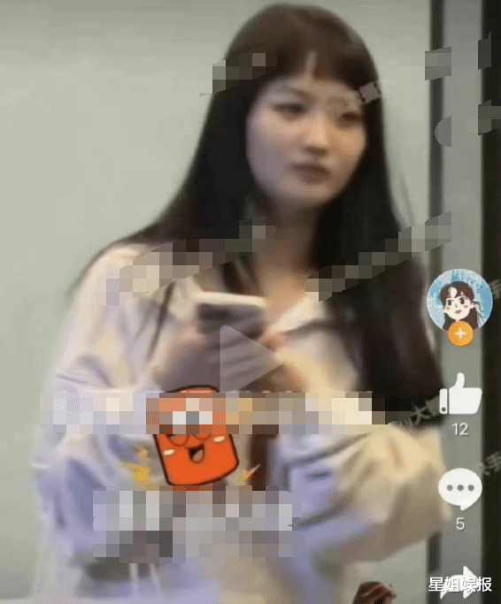 张嘉倪|张嘉倪没等来婚礼，却等到买超出轨，去年他和邵晴就疑似同框被拍