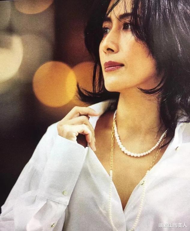 黄瓜 答应我:中年女人首饰别戴金、发长别过肩,到老都美得优雅有气质