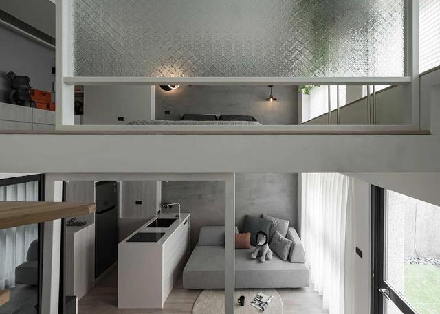 她家33㎡,仅凭一个小院圈粉无数,网友:这样的独居生活真浪漫