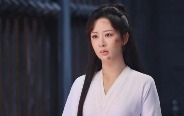 沉香如屑|《沉香如屑》数据超《与君初相识》，能被称为2022年度第一古偶吗