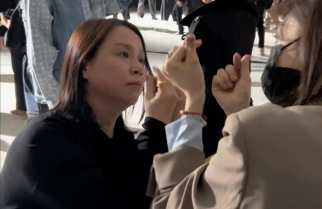 李宇春|李宇春和龙丹妮：这份爱恨情仇，评论区一语成畿！