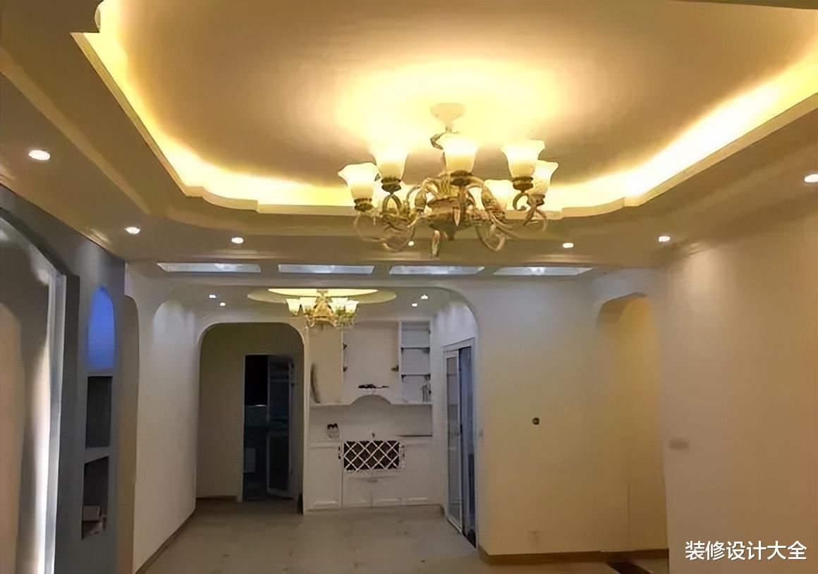 媳妇在装修公司上班,家里装修全是她弄的,阳台榻榻米太赞了!