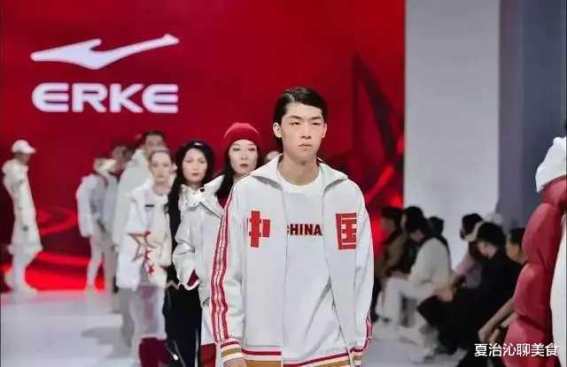 骂网友“没文化”，李宁事件再升级！被鸿星尔克狂打脸