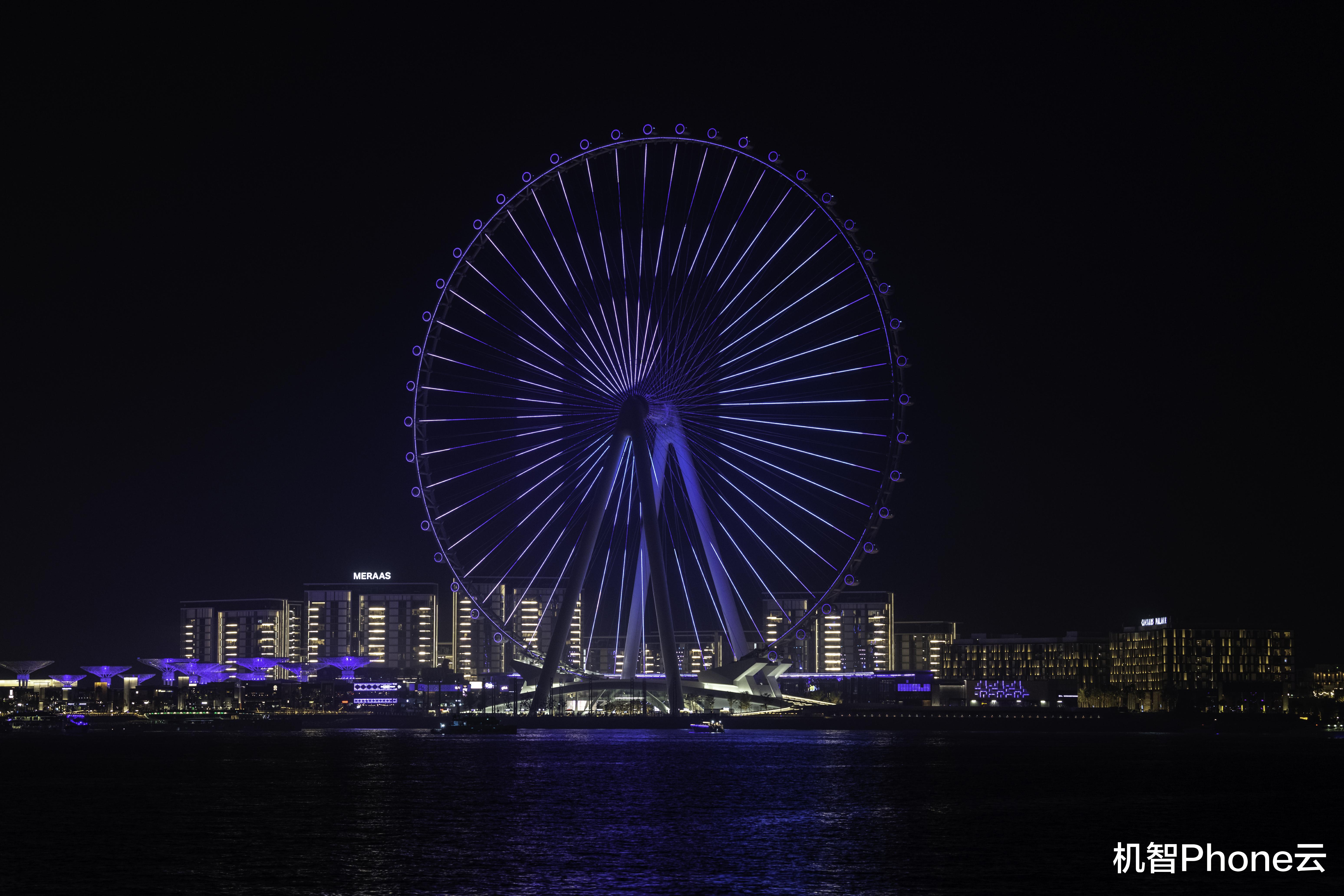oppo reno7|国货OPPO Reno7“登顶”点亮迪拜眼，全球布局又前进了一步