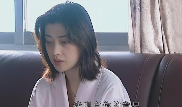 重温《不要和陌生人说话》才懂,叶斗为何要“偷窥”安嘉和梅湘南
