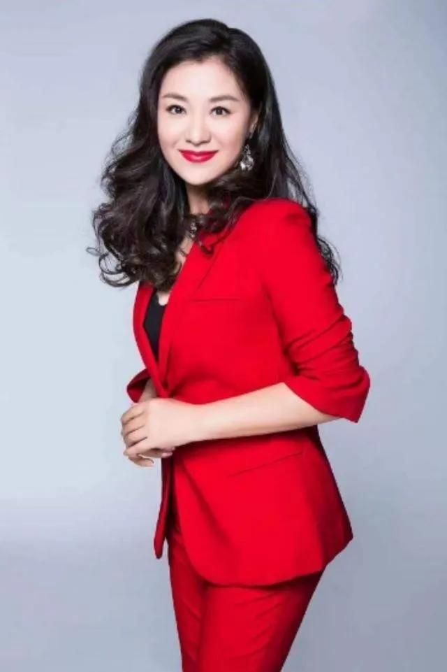 王丽达|王丽达：嫁给了妈妈的偶像，结婚11年生一子，幸福圆满