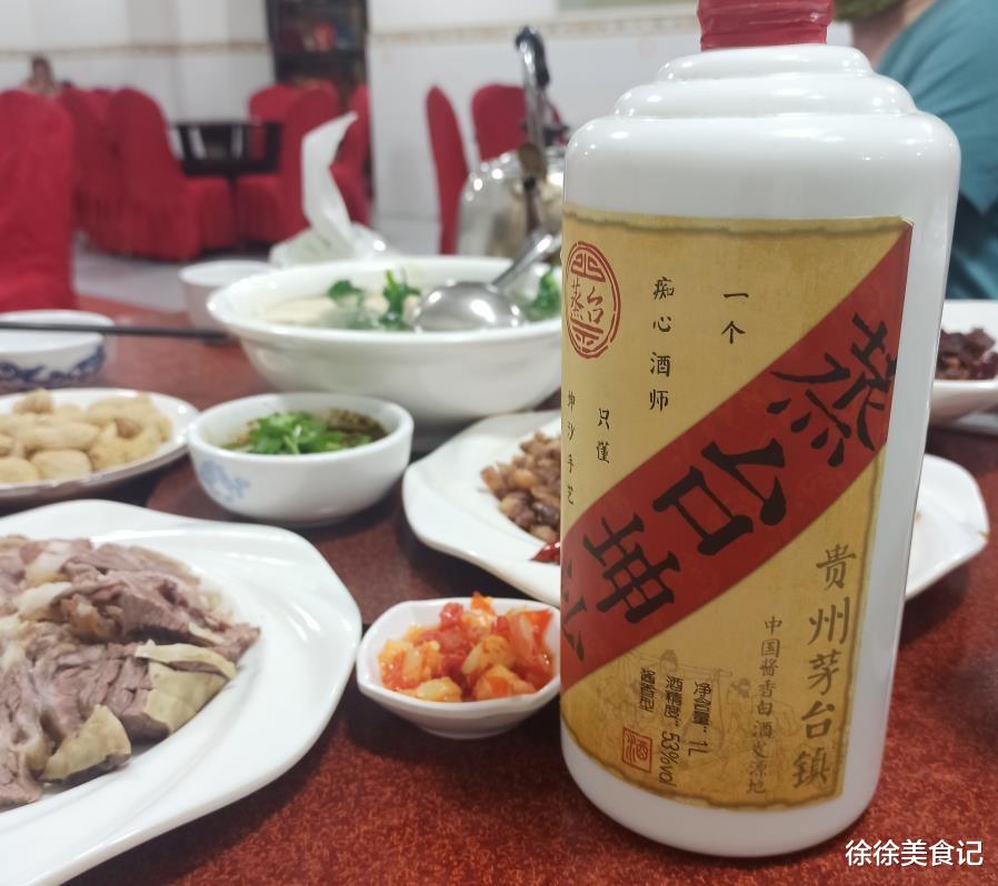 市场回购率爆表的8款白酒，有口碑有热度，送礼宴请都适用
