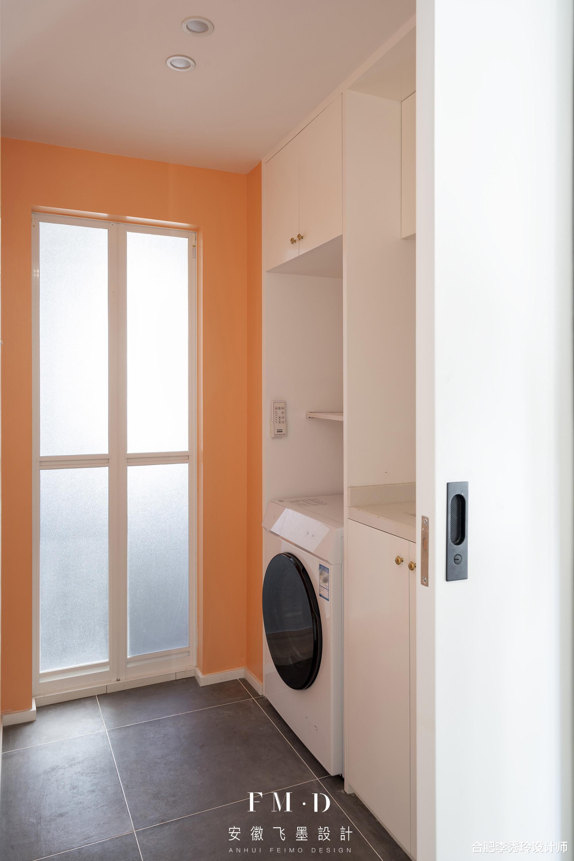 还是我聪明,把洗漱区挪出来“整合设计”,又新增了3个功能区