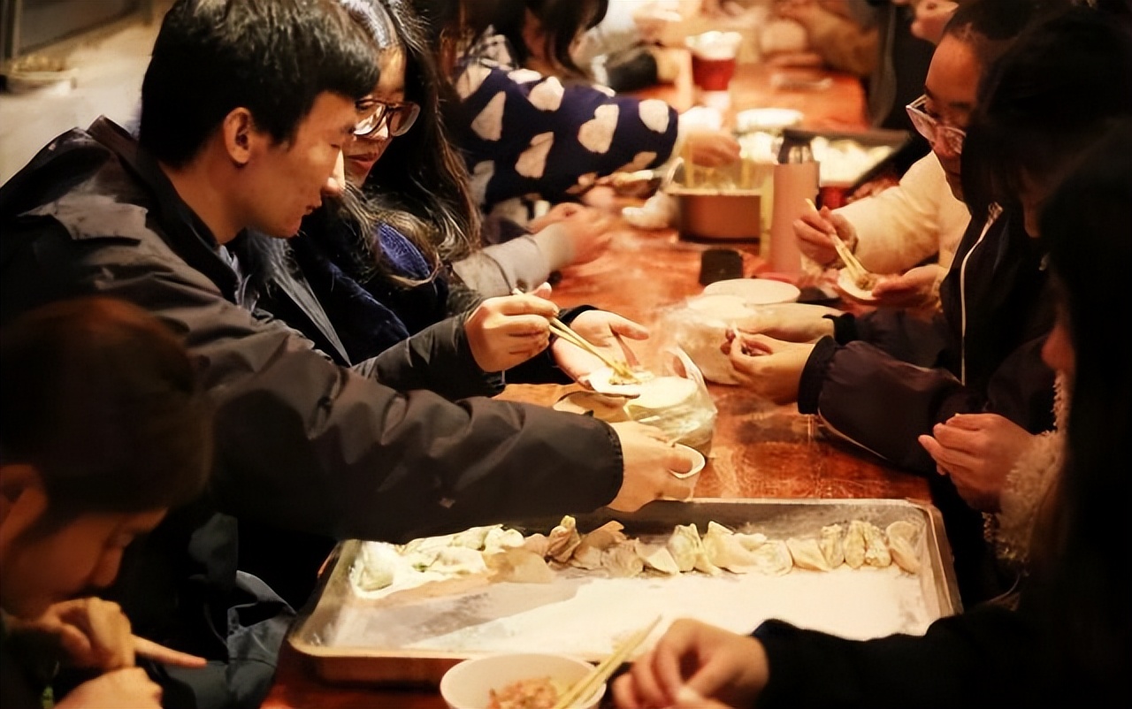 除夕夜包饺子,老祖宗的忠告“3不忘”,预示着什么?有道理吗?