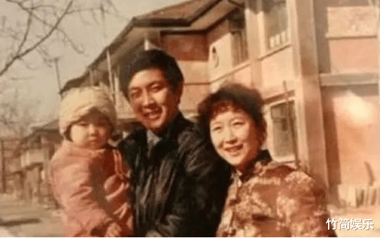 唐国强|70岁唐国强无法退休！小12岁娇妻富态十足，与差45岁的儿子常年在美国