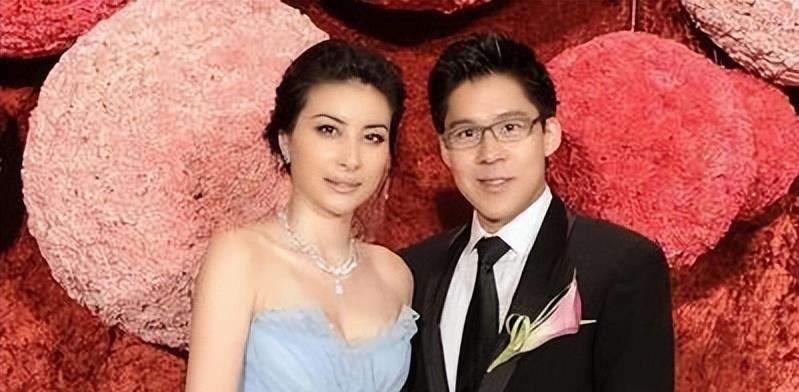 郭晶晶|因霍家有个不成文的规定，郭晶晶顺利进入霍家，章子怡被拒之门外