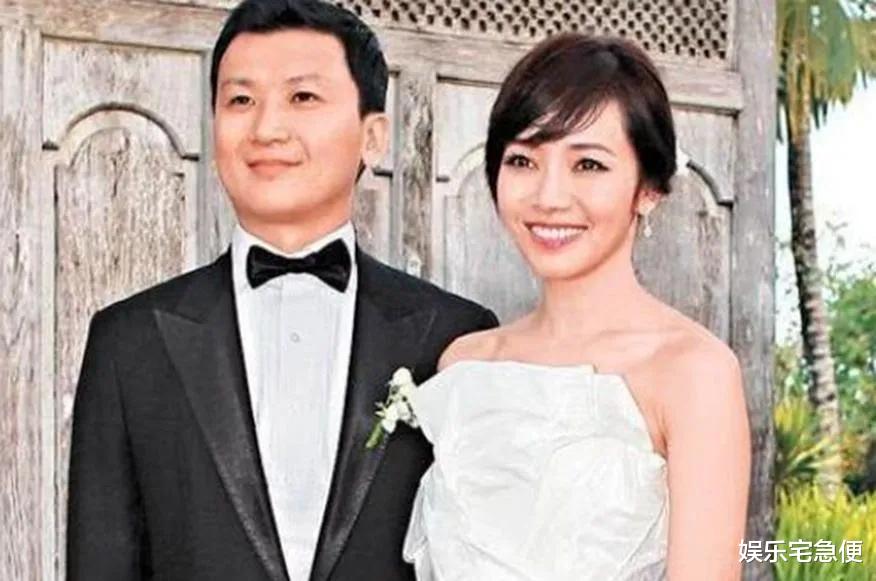 应采儿|侯佩岑爆大S具俊晔状态！近期将安排与欧巴会面，称大S新婚很幸福