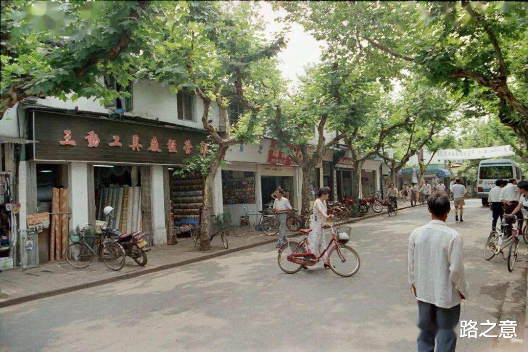 男子抛妻弃子后落难,前妻丈夫相助他却以怨报恩!98年大连情杀案
