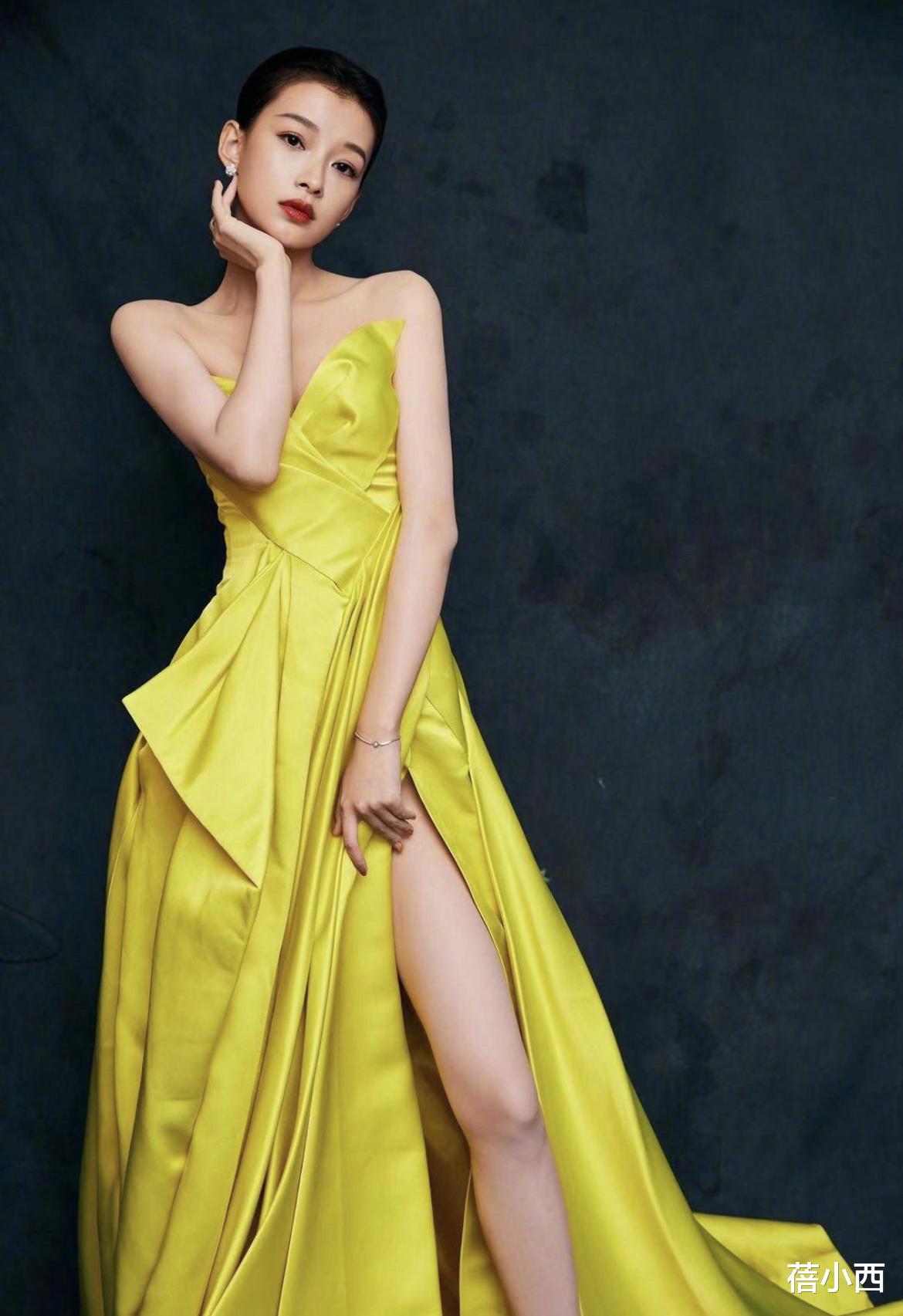 孙怡|董子健的老婆和丈母娘录节目，孙怡一条短裤就要1万9，漫画腿抢镜