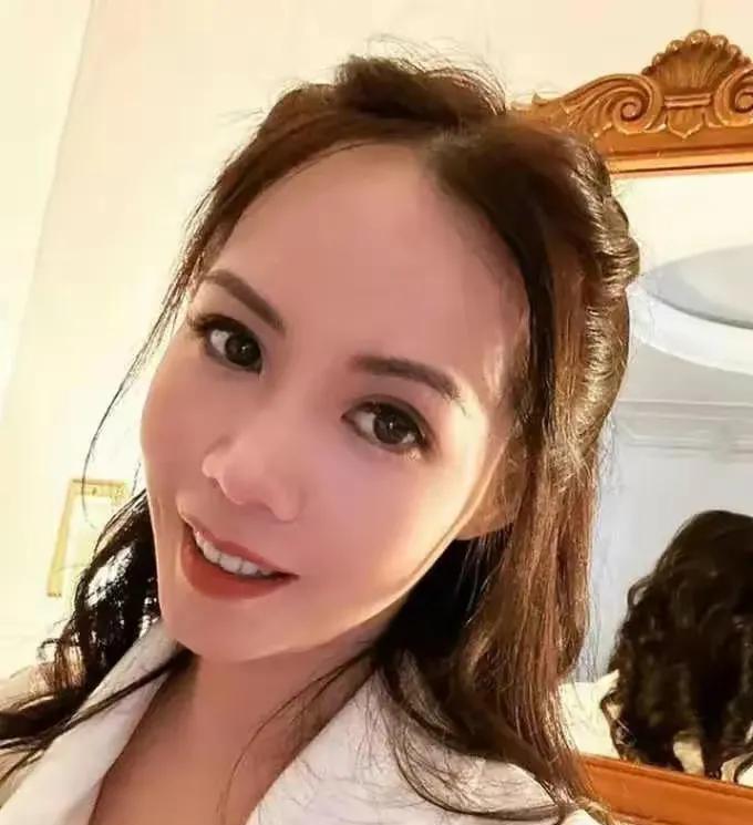 吕丽君|刘秀盈获父亲高调撑腰:禁止吕丽君乱花钱,刘銮雄要前任体面当妈