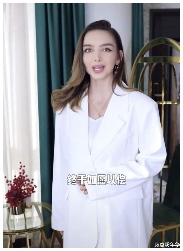 玛丽莲·梦露|恭喜！千万级网红梦露获得绿卡，自言：这是一件值得炫耀的事