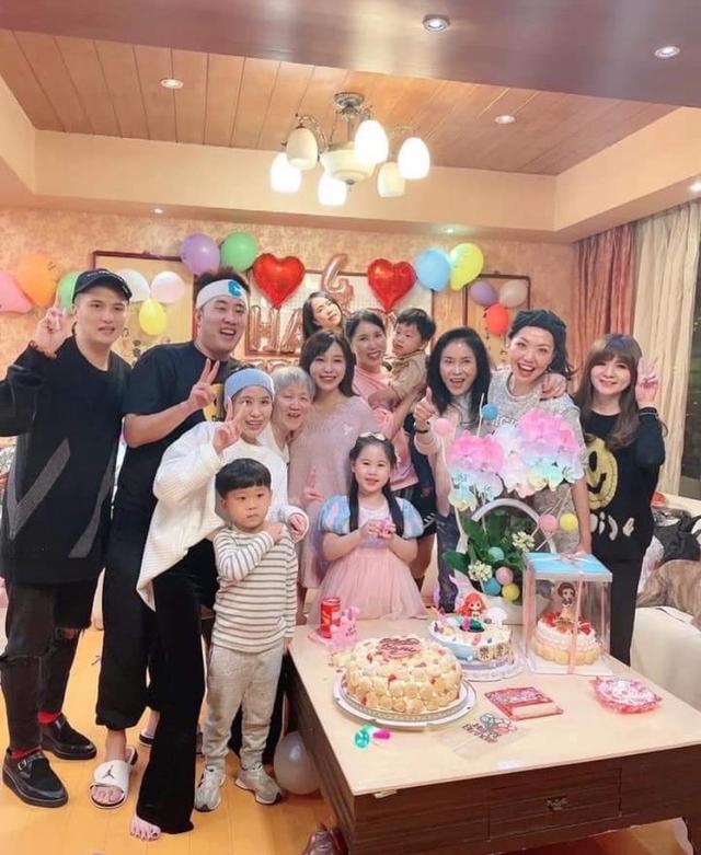 余苑绮|38岁知名女星化疗70次抗癌网友遭质疑，本尊深夜发长文回怼：请你们善良