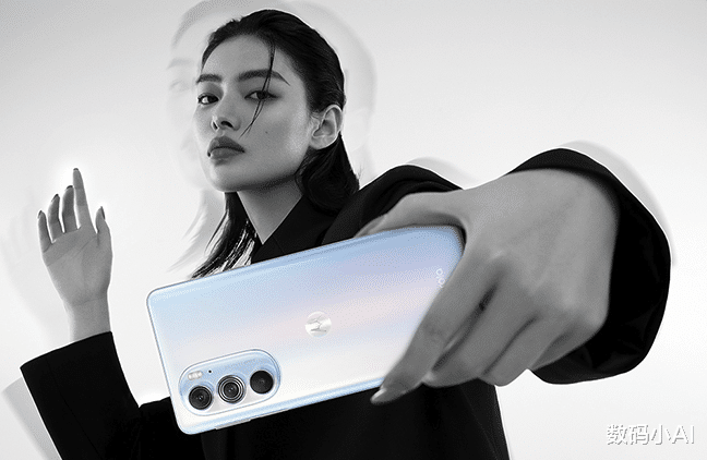 摩托罗拉|?发布40天一机难求，摩托罗拉edgeX30现货降200元