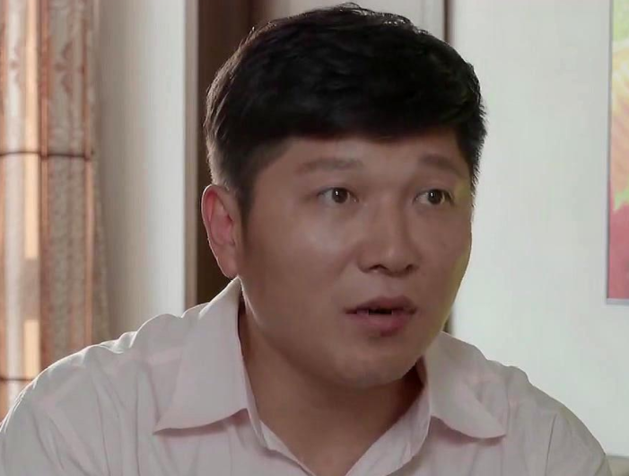 历小峰|历小峰直播力挺赵本山:抱怨工资低的都是白眼狼,这些人走不远!