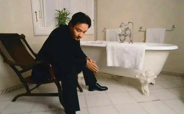 具俊晔|众星发文缅怀张国荣？周深不愧是实力唱将？具俊晔将举办表演活动