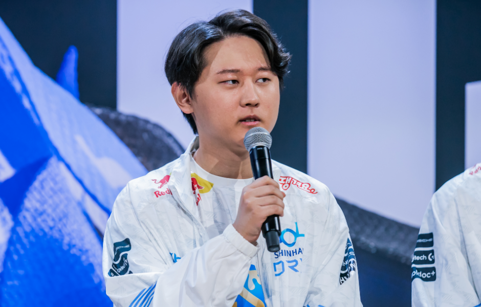 p小将刚夺冠就遭背刺,直接被队伍踢了! - 游戏资讯(主打网)