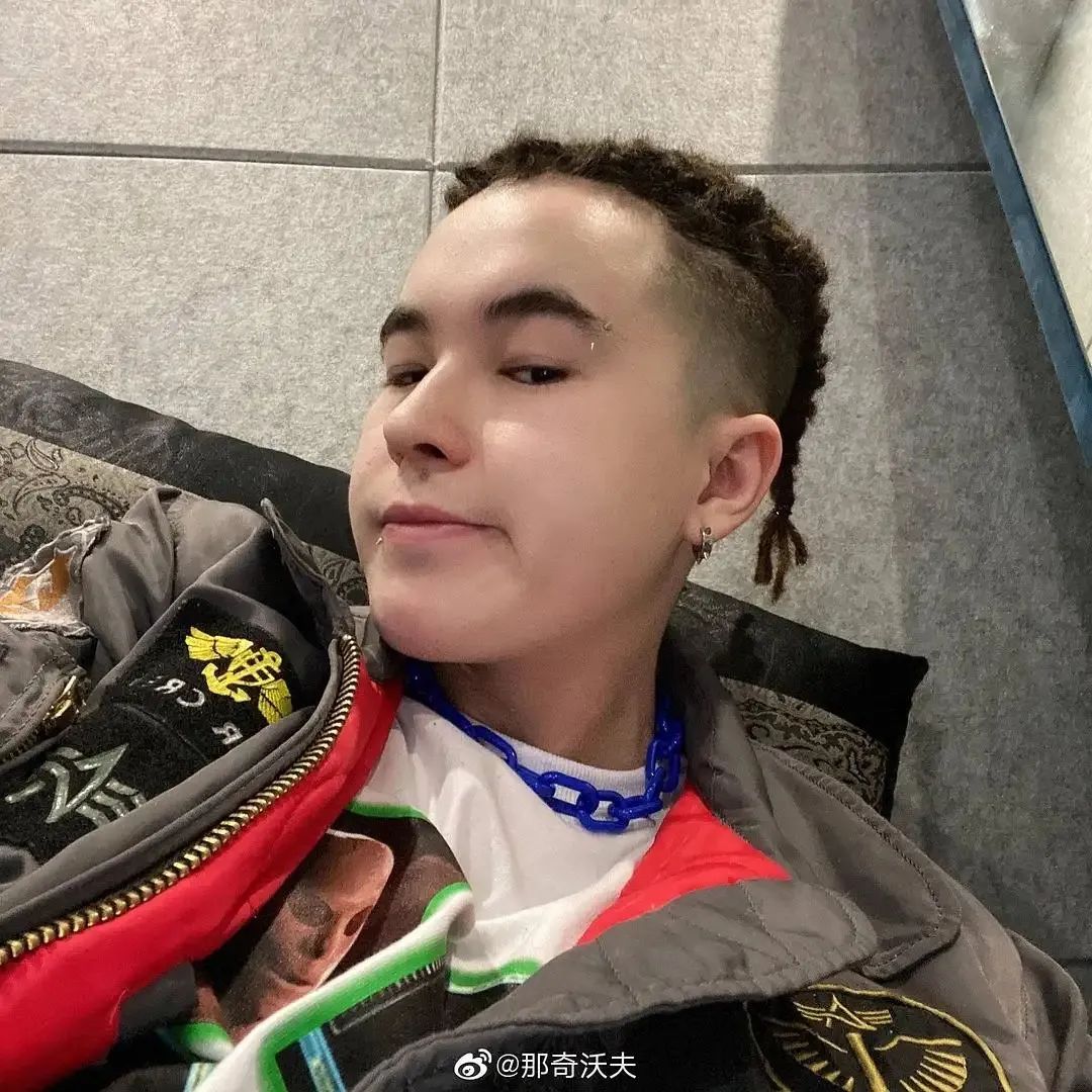 新疆维吾尔自治区|那奇沃夫大破防!打字结束beef,小白为其发声