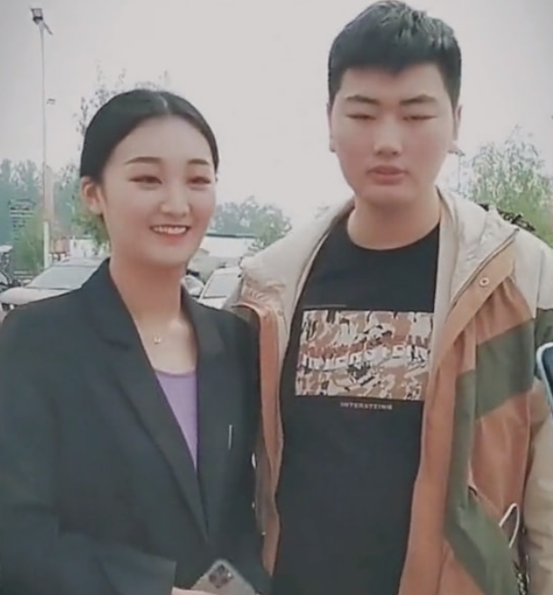 陈亚男|神速！离婚仅42天，朱小伟婚房换新女主人，地上的女式拖鞋太扎眼