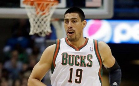 可喜可贺!8小时2交易1退役完成,NBA状元郎重返赛场