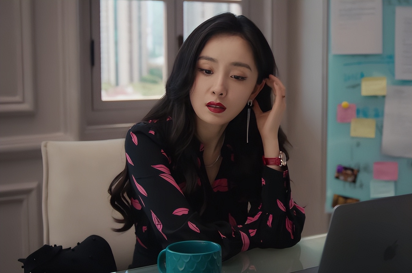 杨幂|《爱的二八定律》:但凡杨幂拉胯一点,都压不住这群“绝色”女配角们