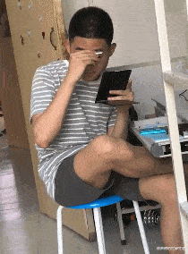 千万网红痞幼剧本翻车?接在国外的弟弟回家见男友,网友:封S吧