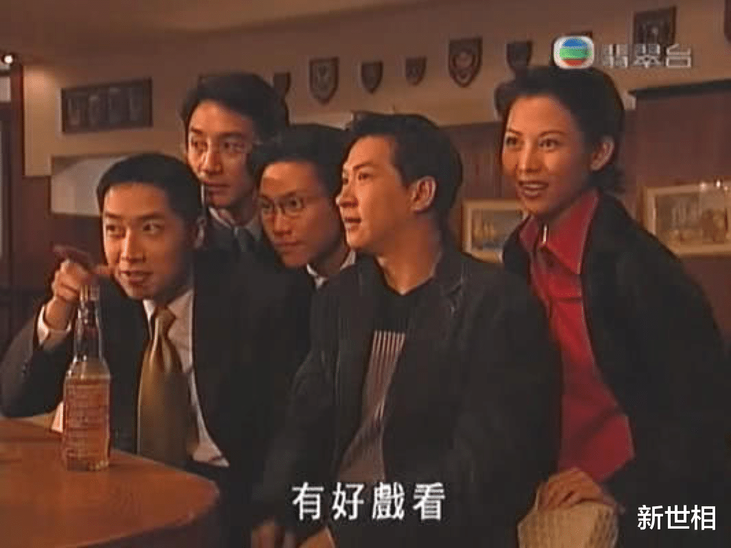 女孩|再也没有女主像她一样永远昂着头了