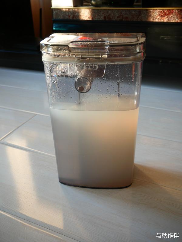 机器人|一年只需倒六次垃圾还会自己洗拖布,睿米真全能扫拖机器人EVA体验报告