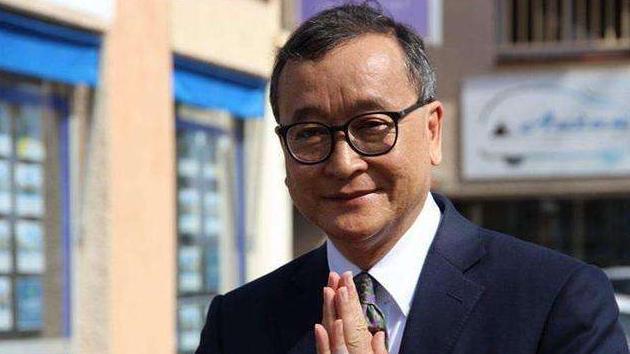 桑兰|选美佳丽抛弃了波尔布特，嫁给桑兰西的父亲当了小妾