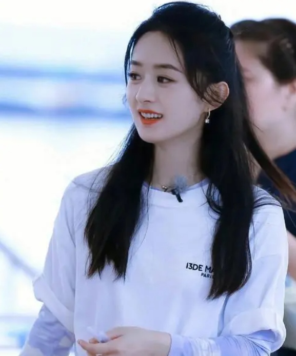 赵丽颖|杨颖秉持可爱，杨幂大玩擦边，赵丽颖已退出跨年舞台蜕变成实力派