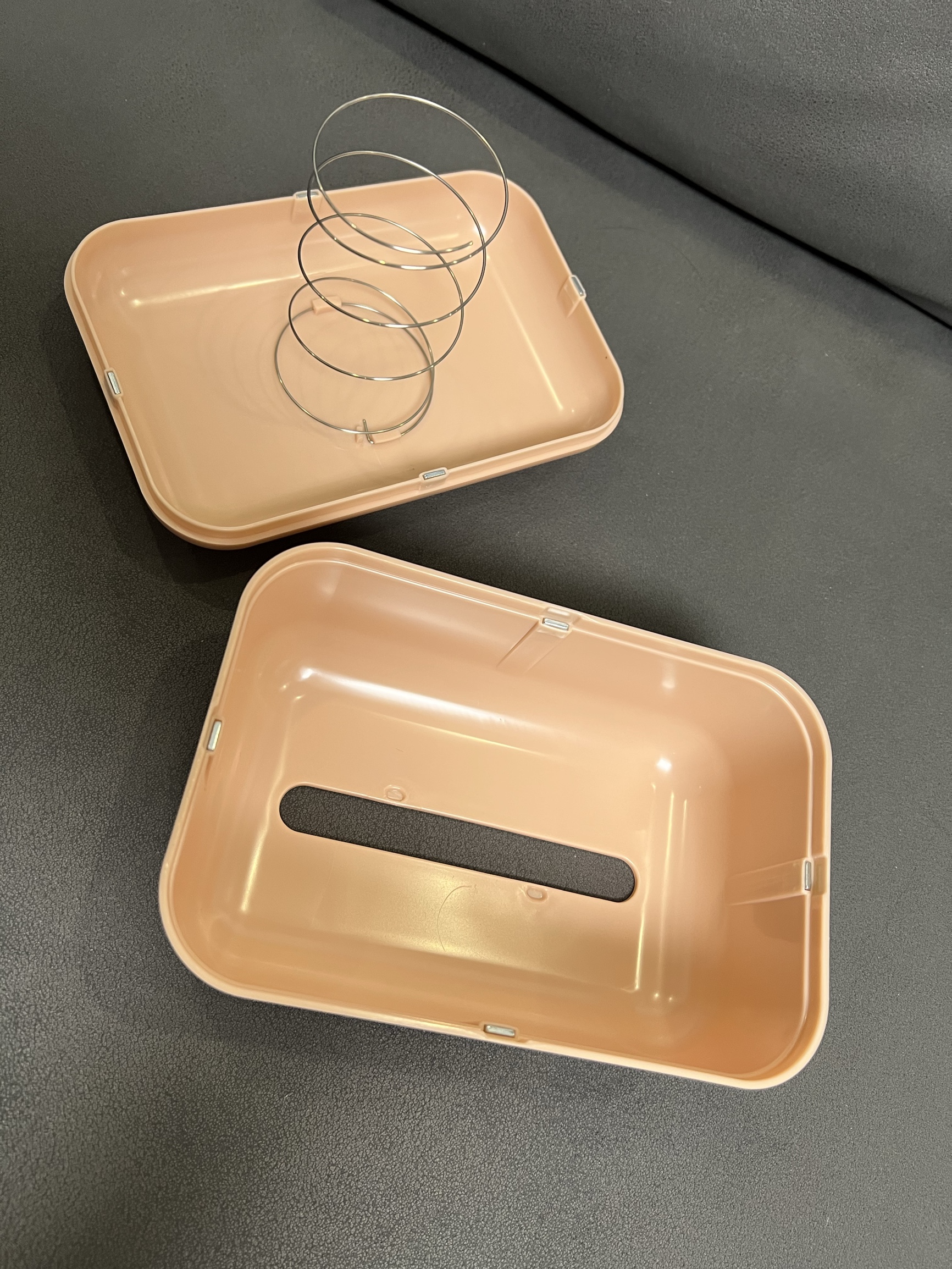 我妈第一次来我家直接惊呆,吐槽:原来你的钱都是这样花光的!