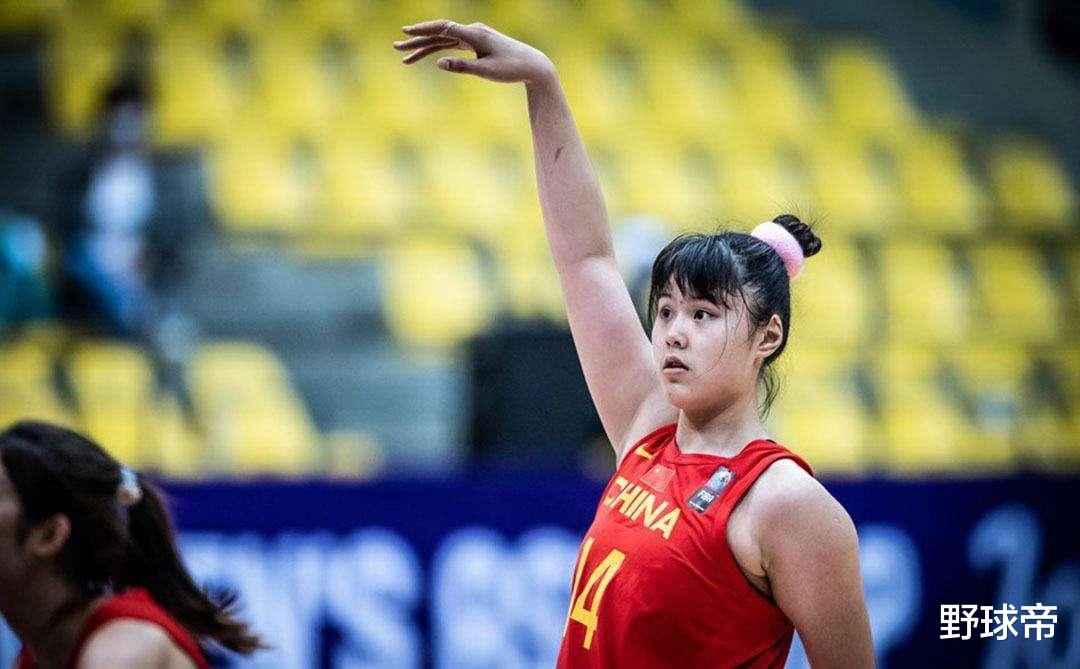 李月汝|女版奥尼尔！3场狂轰50分，带队3胜0负登顶第一！真防不住她啊