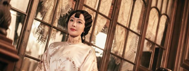 传家|《传家》易钟灵有什么身世秘密？她在易家如履薄冰，更像女管家！