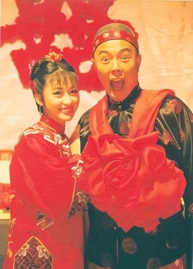 法提麦·雅琦|被大25岁张铁林抛弃后，军艺校花雅琦，为何又嫁给著名的“坏蛋”