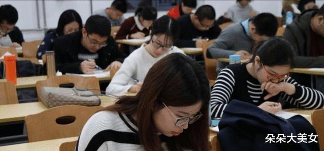 国企|“中铁”员工陷入离职潮，现在年轻人怎么了？辛苦上岸却又离开