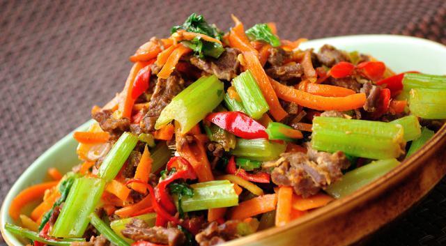 豆腐|人到中年,强烈建议多吃这5种食物,腿脚有劲易消化,别不舍得吃