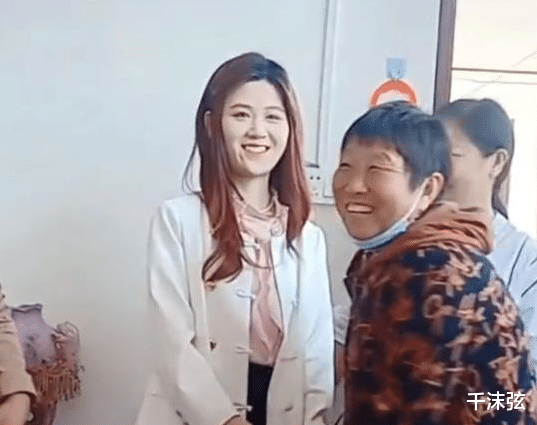 朱之文|大衣哥儿媳身份曝光！离异带娃比男方大五岁？网友：怪不得跟了他