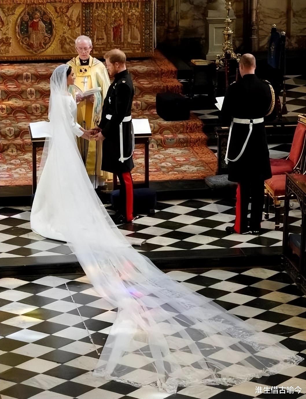 戴安娜|96岁英女王去世，凯特和梅根两个妯娌同框，凯特继承戴安娜的头衔