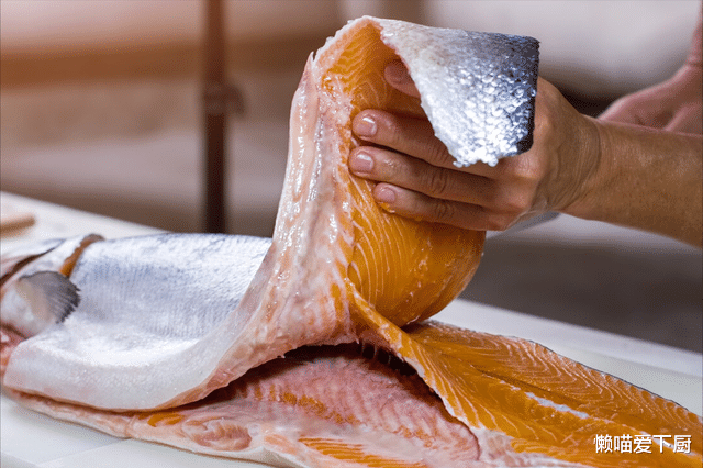 肝癌|年龄大了要管住嘴，建议：多吃4样，少吃萝卜白菜，抵御严寒过冬