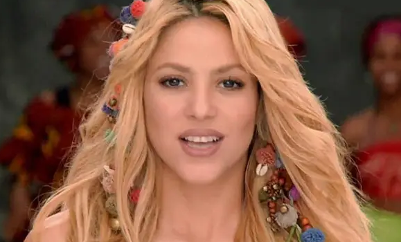 夏奇拉|猛料！曝巴萨巨星出轨，45岁夏奇拉大怒分居，12年恋情或终结