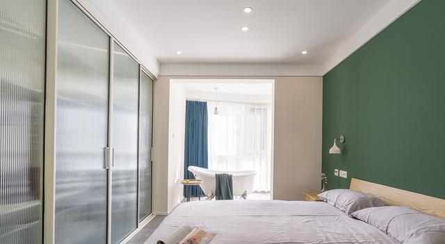 后疫情时代,让我重新审视阳台,能工作、上网课,才不算浪费空间