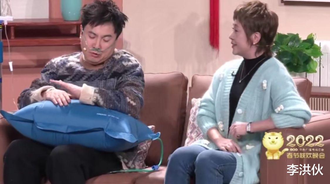 晓彤|姜昆时隔多年再登春晚，相声效果差强人意，被网友吐槽太无聊