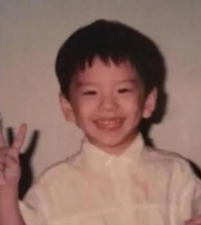 王大陆|人风流、情史混乱,公开场合“遛鸟”的王大陆是真敢玩啊