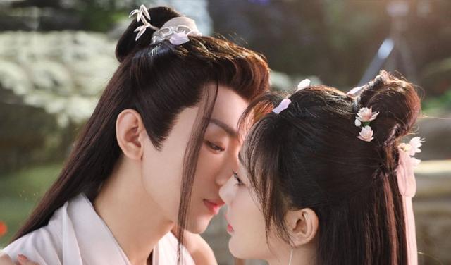 成毅|《沉香如屑》预约破100万，大概率暑假播出，杨紫成毅CP感十足！